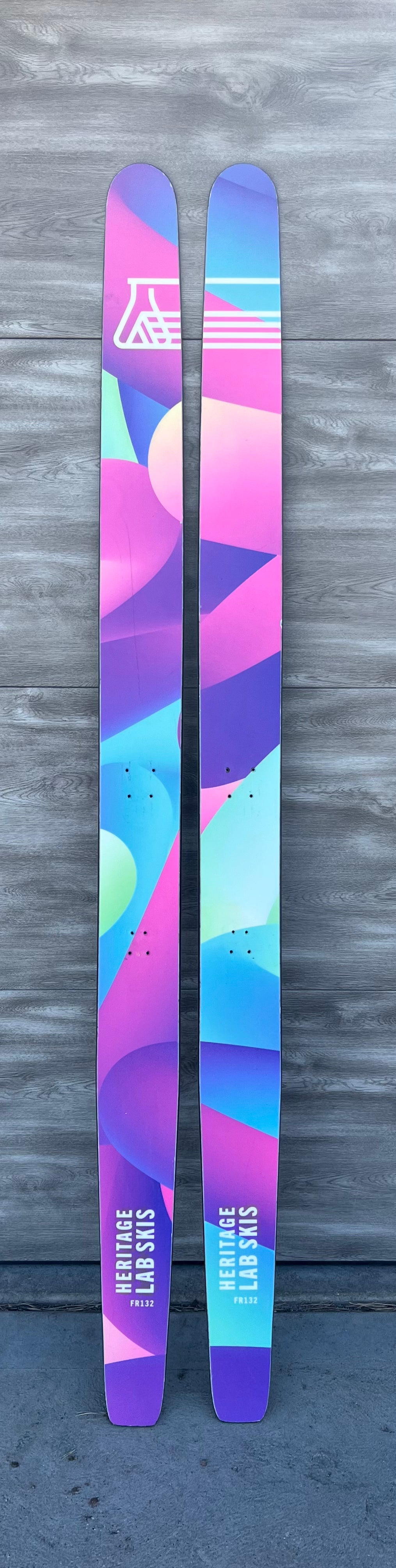 Outlet Skis