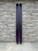 Load image into Gallery viewer, x Outlet Skis
